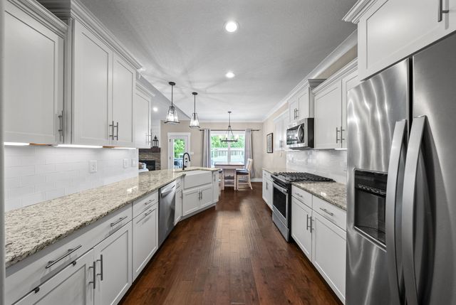 317 Alonzo Pl, Cunningham, TN 37052