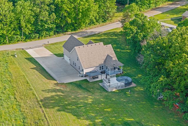 317 Alonzo Pl, Cunningham, TN 37052
