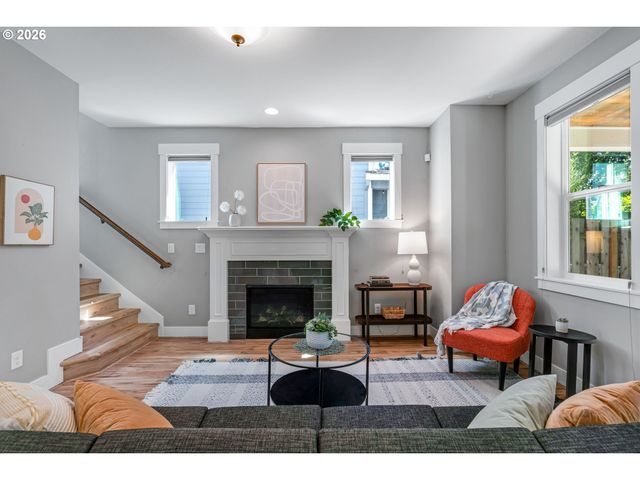 7941 N Courtenay Ave, Portland, OR 97203