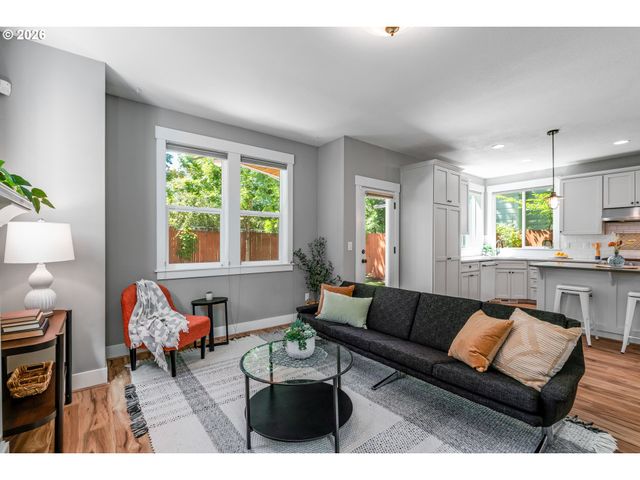 7941 N Courtenay Ave, Portland, OR 97203