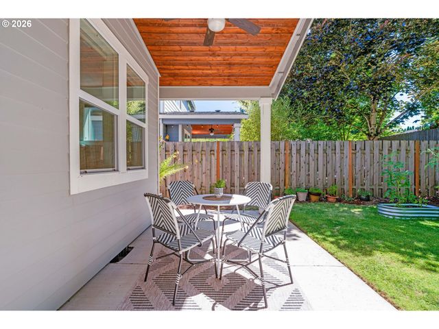 7941 N Courtenay Ave, Portland, OR 97203