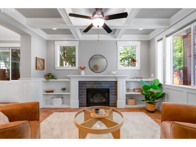 7941 N Courtenay Ave, Portland, OR 97203