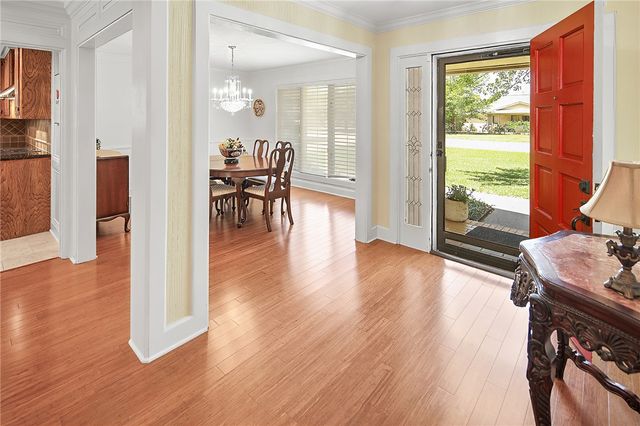 1104 Carmel Court, College Station, TX 77845