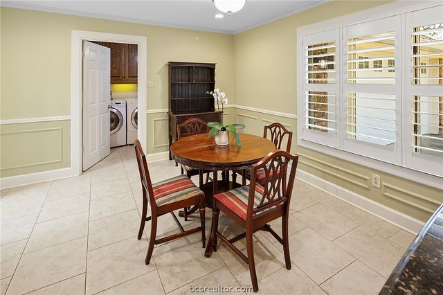 1104 Carmel Court, College Station, TX 77845