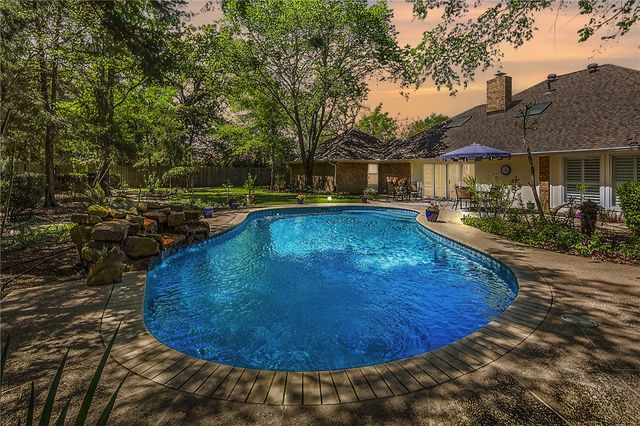 1104 Carmel Court, College Station, TX 77845