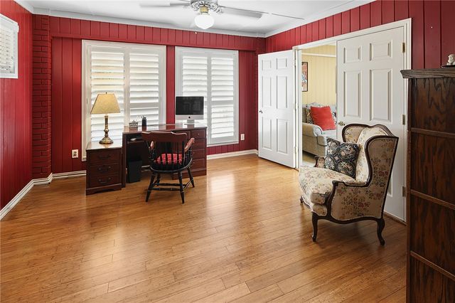 1104 Carmel Court, College Station, TX 77845