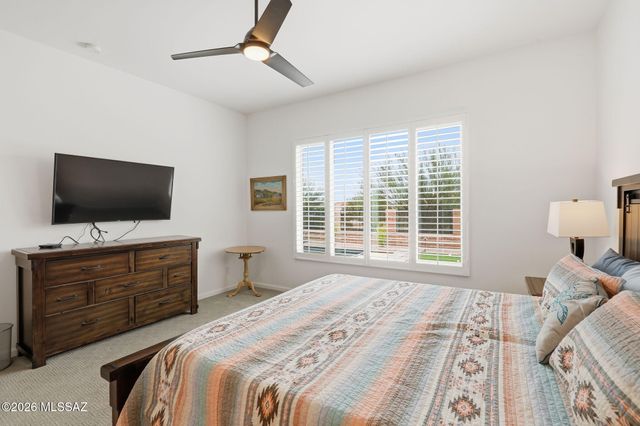 2475 E Rolling Meadow Lane, Green Valley, AZ 85614