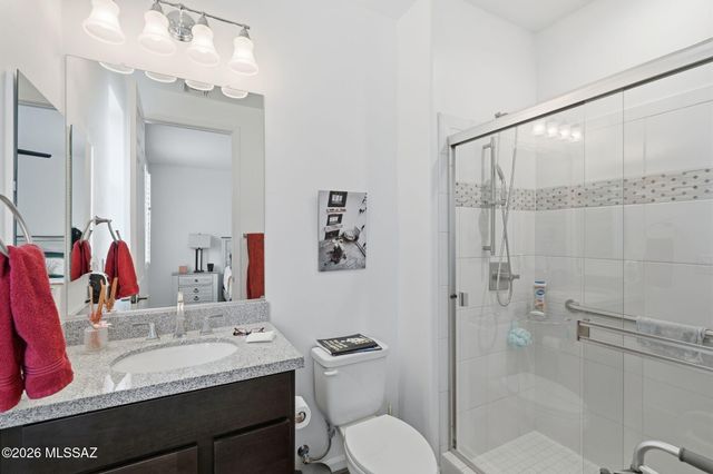 2475 E Rolling Meadow Lane, Green Valley, AZ 85614