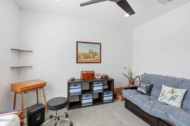 2475 E Rolling Meadow Lane, Green Valley, AZ 85614