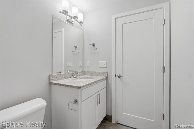 25533 Meadowbrook Road 42, Novi, MI 48375