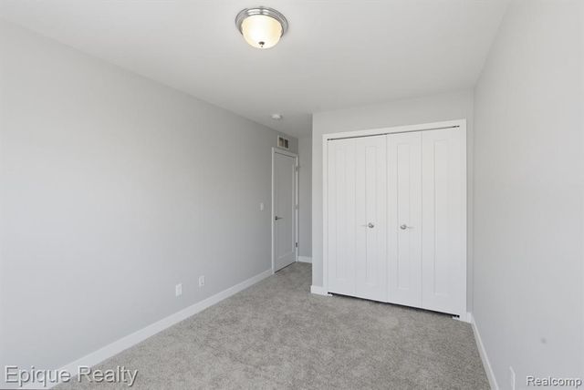 25533 Meadowbrook Road 42, Novi, MI 48375