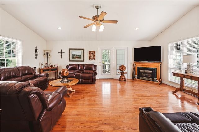 942 Chambers Hill Road, Seneca, SC 29672