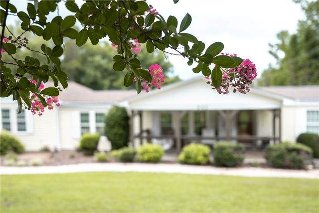 942 Chambers Hill Road, Seneca, SC 29672