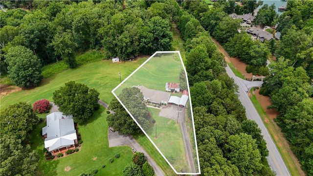 942 Chambers Hill Road, Seneca, SC 29672