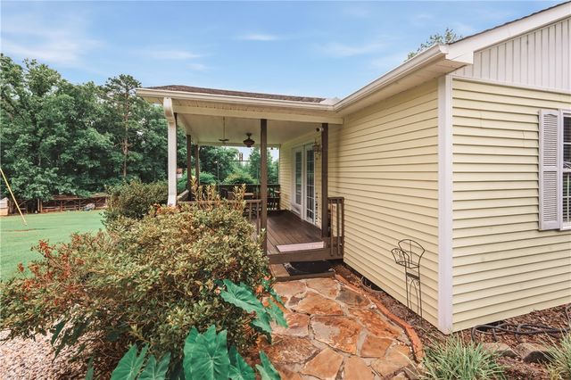 942 Chambers Hill Road, Seneca, SC 29672