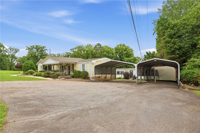 942 Chambers Hill Road, Seneca, SC 29672