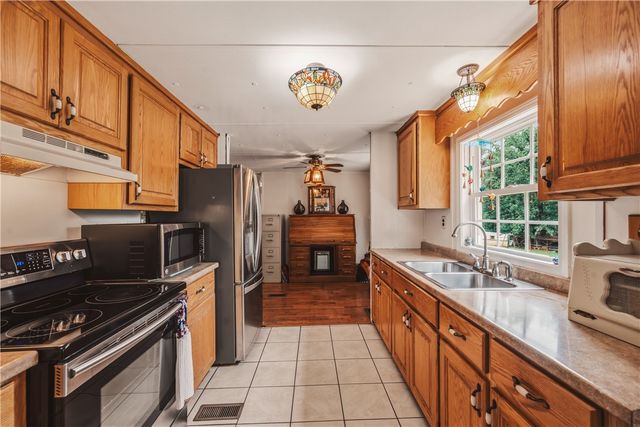 942 Chambers Hill Road, Seneca, SC 29672