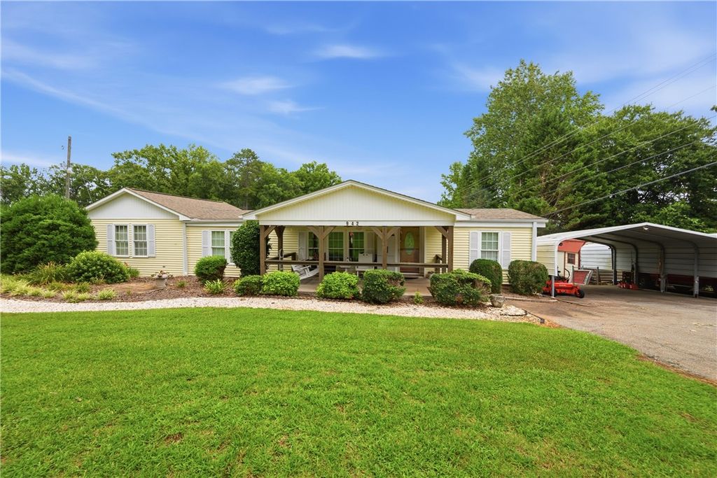 942 Chambers Hill Road, Seneca, SC 29672