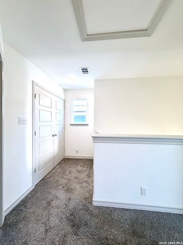 2045 Silver Oaks, San Antonio, TX 78213