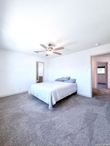 2045 Silver Oaks, San Antonio, TX 78213