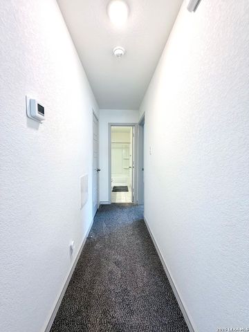 2045 Silver Oaks, San Antonio, TX 78213