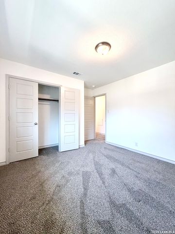 2045 Silver Oaks, San Antonio, TX 78213