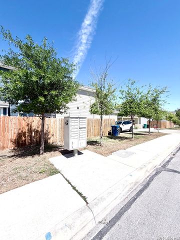 2045 Silver Oaks, San Antonio, TX 78213