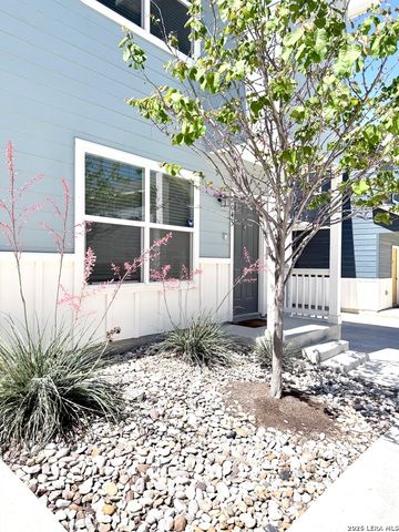 2045 Silver Oaks, San Antonio, TX 78213