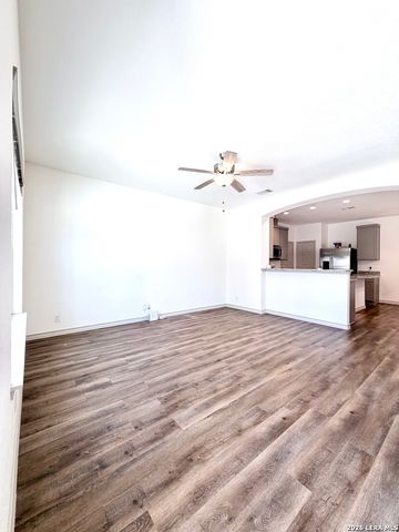 2045 Silver Oaks, San Antonio, TX 78213