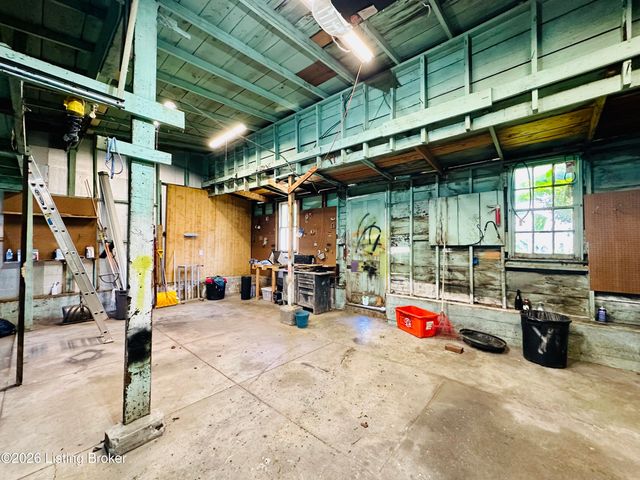 1026 E Breckinridge St, Louisville, KY 40204