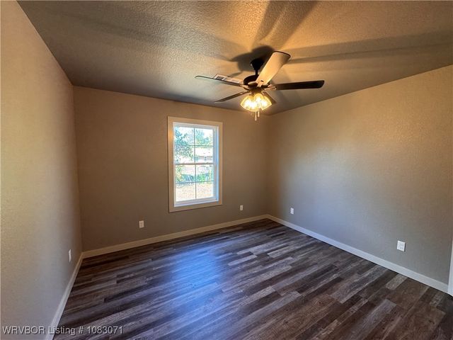 30644 Annabel Avenue, Howe, OK 74940