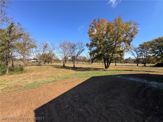 30644 Annabel Avenue, Howe, OK 74940