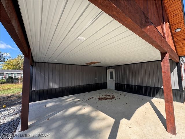 30644 Annabel Avenue, Howe, OK 74940