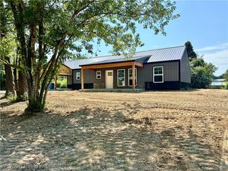 30644 Annabel Avenue, Howe, OK 74940