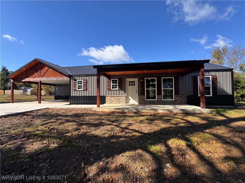 30644 Annabel Avenue, Howe, OK 74940