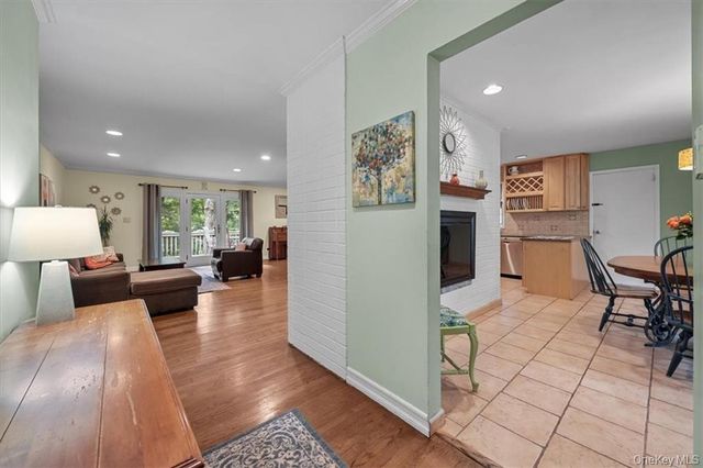 28 River Road, Suffern, NY 10901