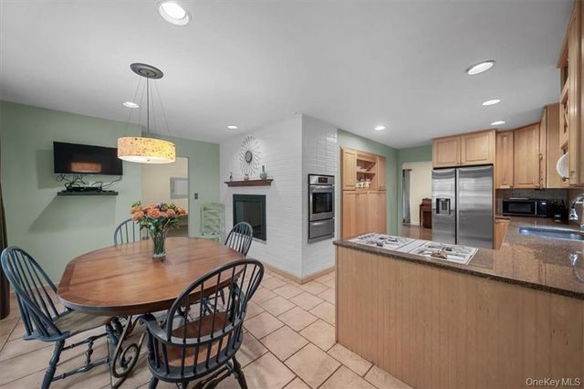 28 River Road, Suffern, NY 10901