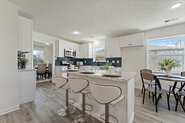 6030 Beaudry Drive, Houston, TX 77035