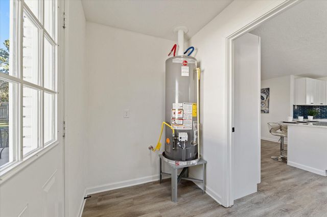 6030 Beaudry Drive, Houston, TX 77035