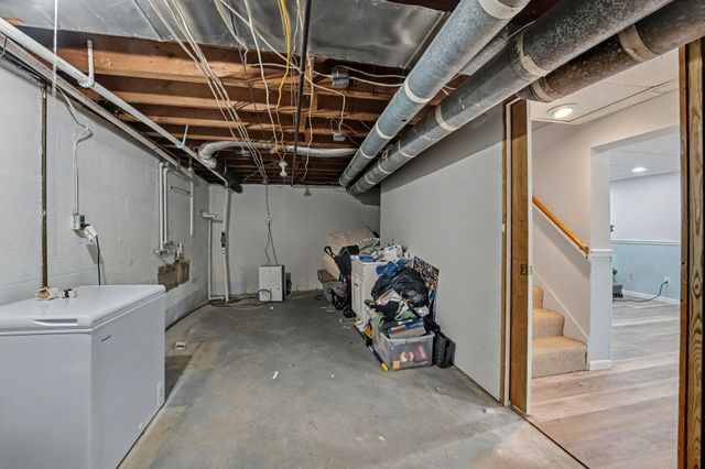 349 Armand Drive 349 Armand Drive, Troy, OH 45373