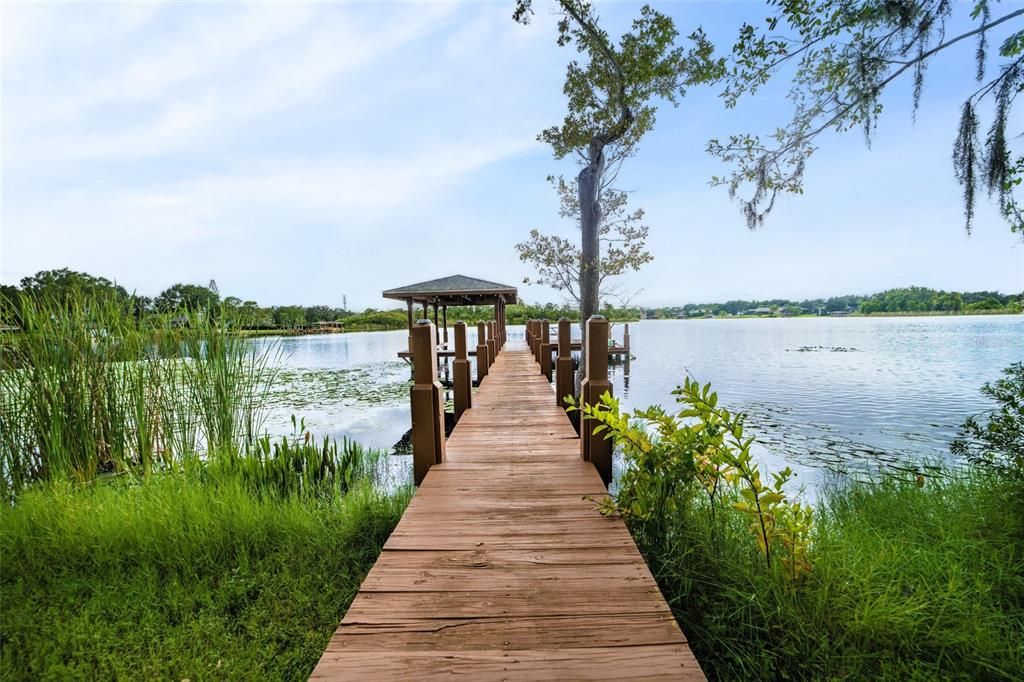 Image 12 of property listing at 13048 LAKE ROPER CT., Windermere, FL 34786