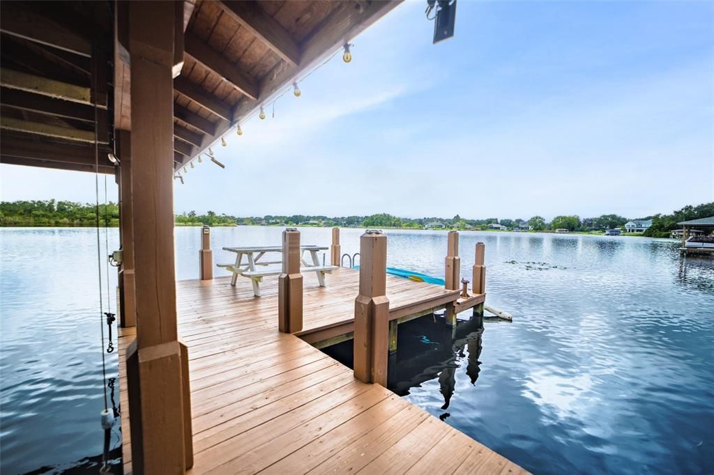 Image 14 of property listing at 13048 LAKE ROPER CT., Windermere, FL 34786