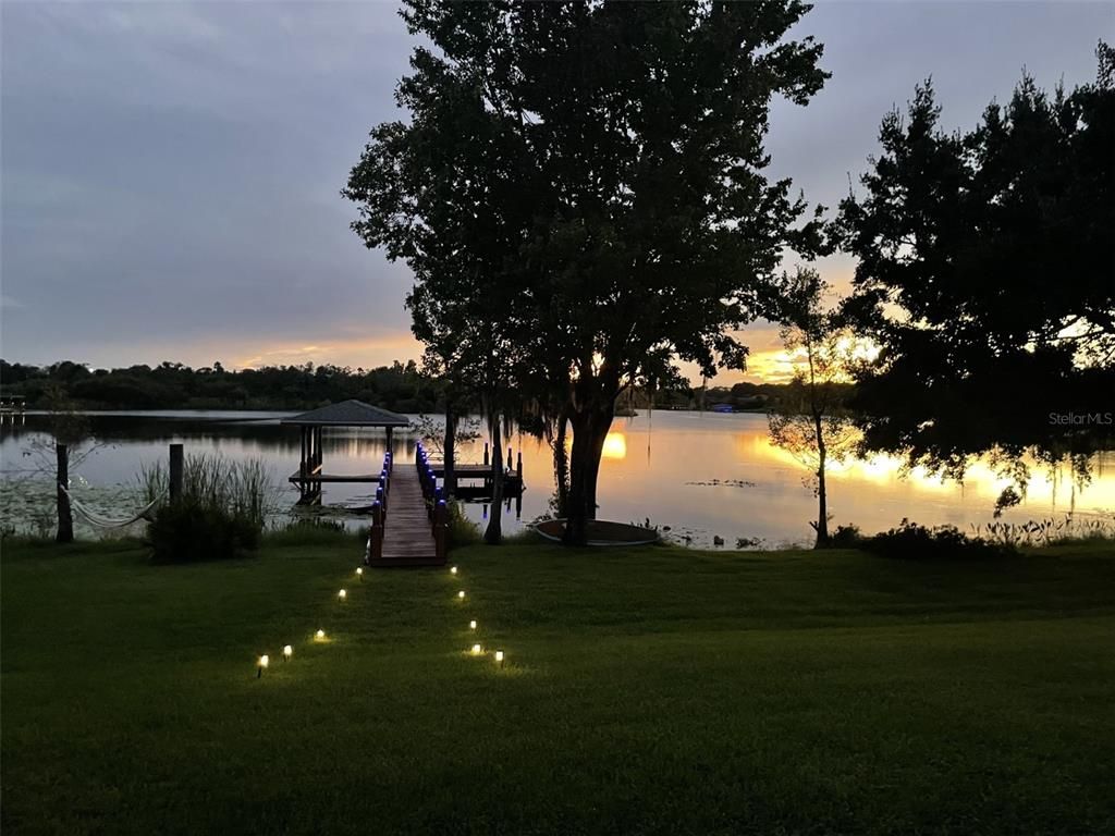 Image 15 of property listing at 13048 LAKE ROPER CT., Windermere, FL 34786