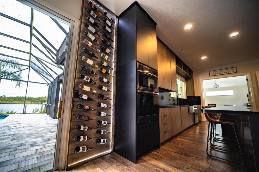 Image 28 of property listing at 13048 LAKE ROPER CT., Windermere, FL 34786