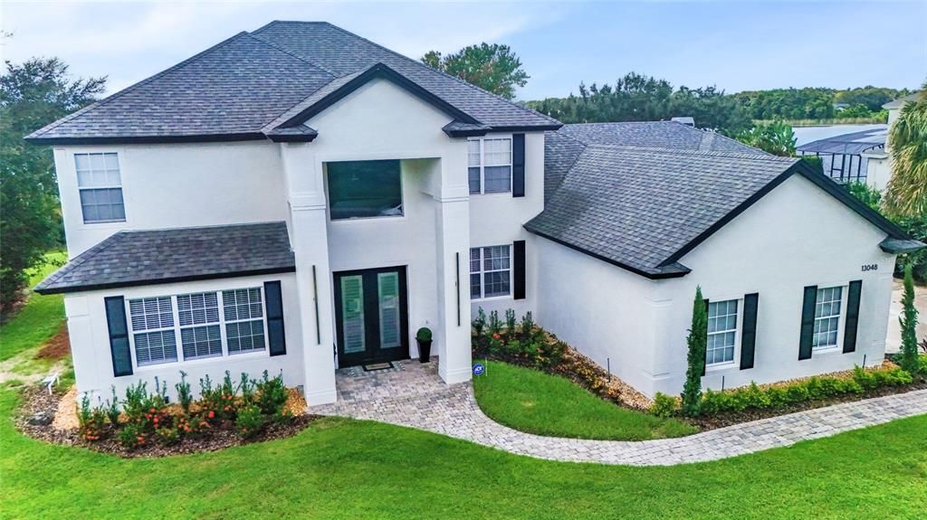 Image 4 of property listing at 13048 LAKE ROPER CT., Windermere, FL 34786