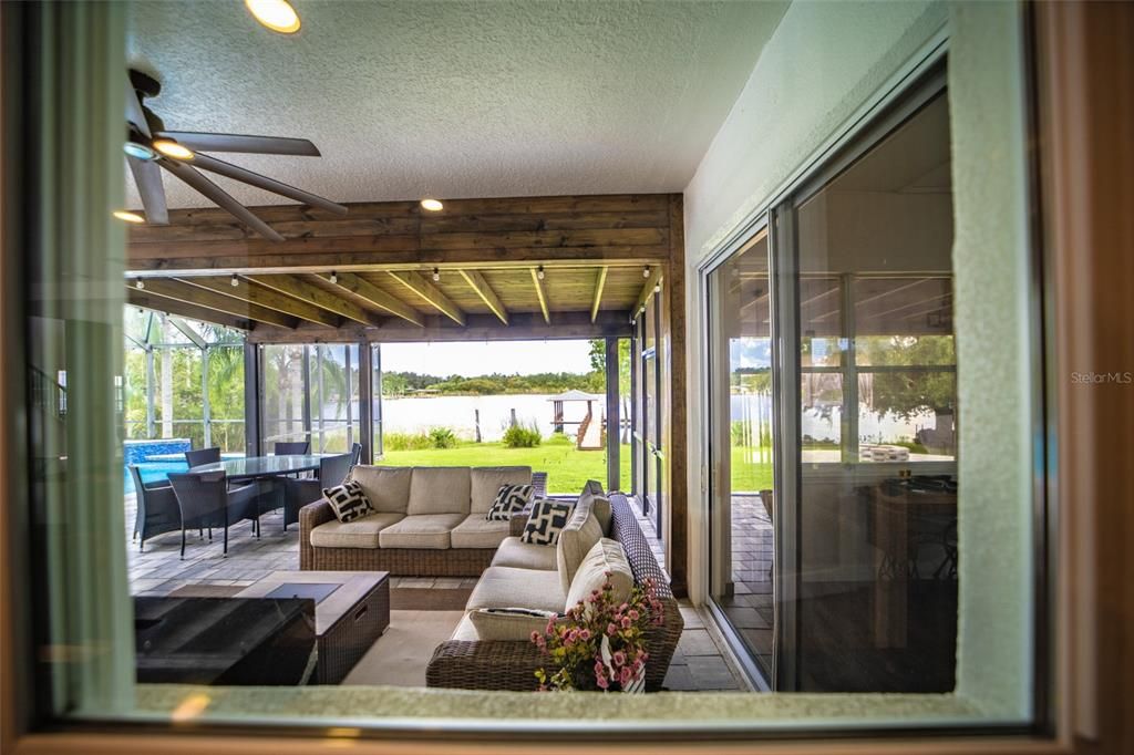 Image 76 of property listing at 13048 LAKE ROPER CT., Windermere, FL 34786