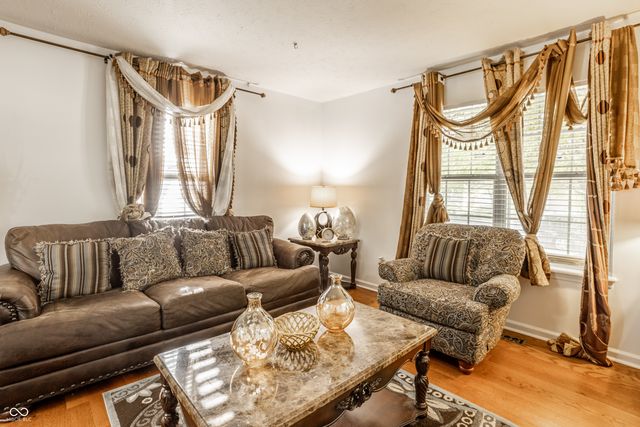 6949 Antelope Drive, Indianapolis, IN 46278