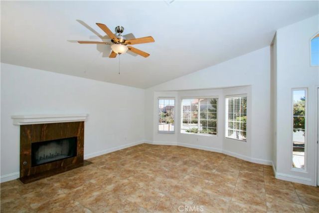 7772 Grand Avenue, Yucca Valley, CA 92284