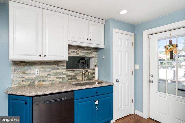 400 MONMOUTH ST, Hightstown, NJ 08520