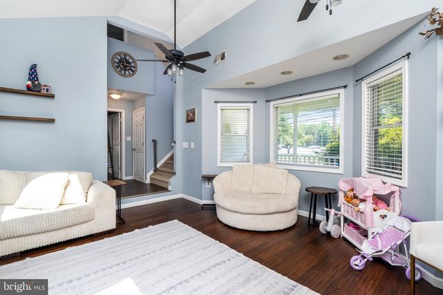 400 MONMOUTH ST, Hightstown, NJ 08520